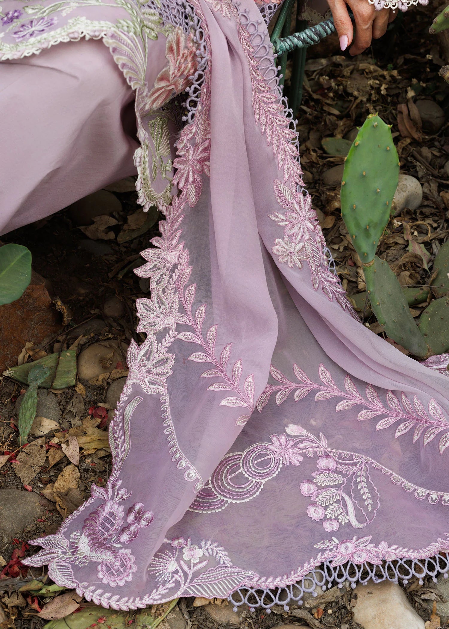 ONE TRUE LOVE - D6B - Crimson ONE TRUE LOVE - D6B - Crimson