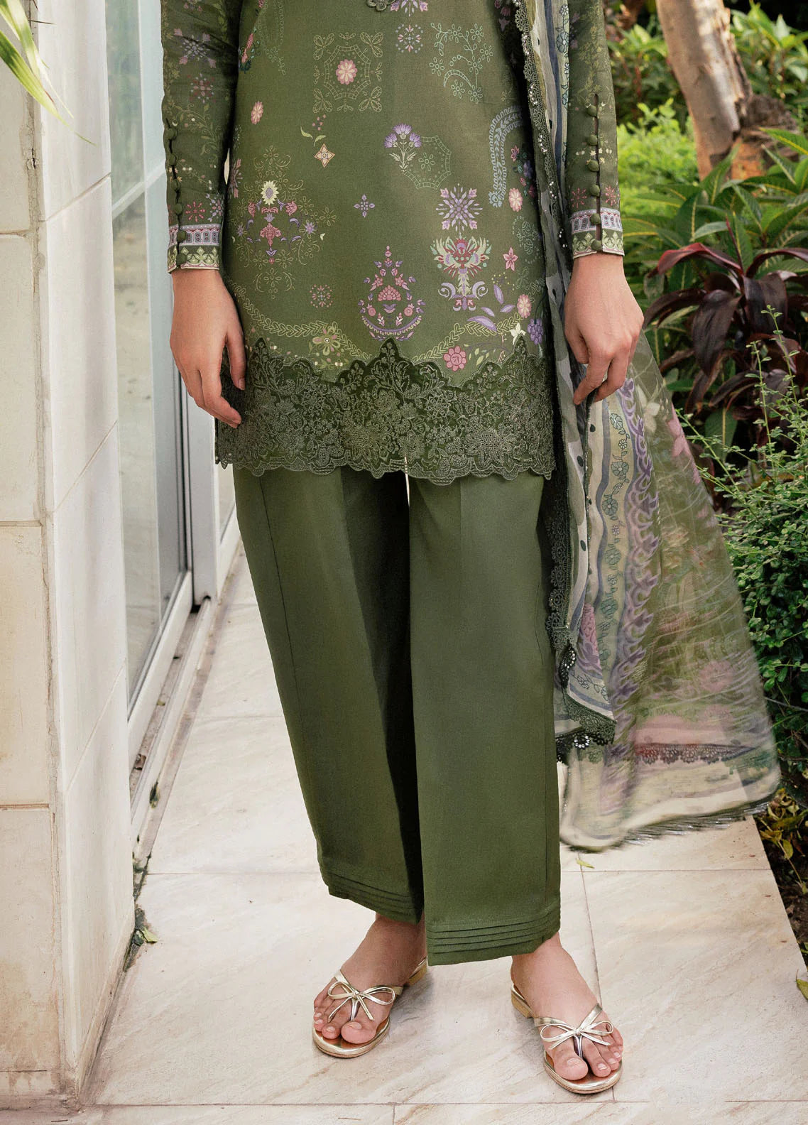 Zync by Florent Embroidered Viscose Suits Unstitched 3 Piece FL25IM FL-9B - Intermix'25 Zync by Florent Embroidered Viscose Suits Unstitched 3 Piece FL25IM FL-9B - Intermix'25