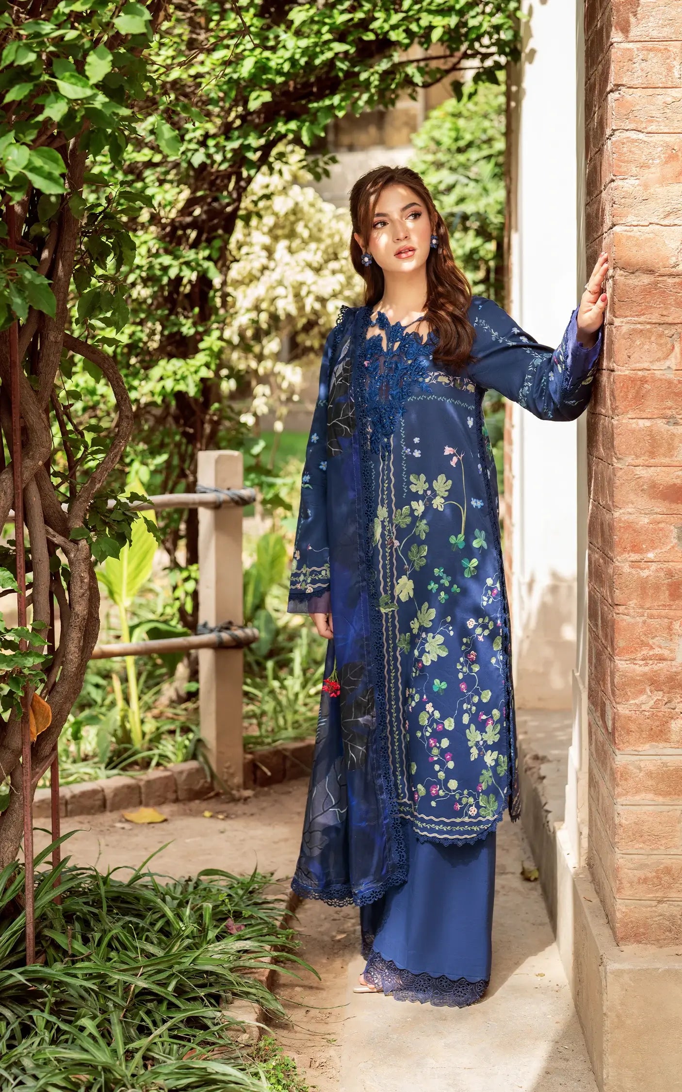 Moonlit Garden-(YKL25-08) - Asifa Moonlit Garden-(YKL25-08) - Asifa