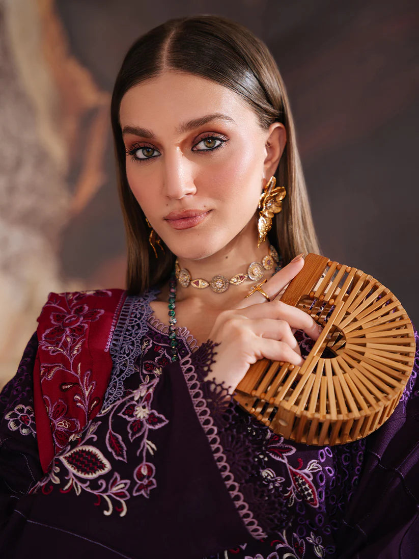 MAHNUR SG-010 | Classic Embroidered Karandi 3-Piece Unstitched Winter Suit