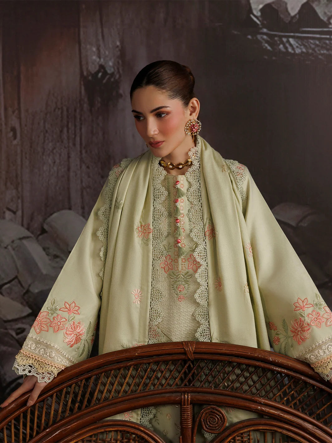 Kaya By Mahnur EMB 3 PC PEACH LEATHER | KA-02