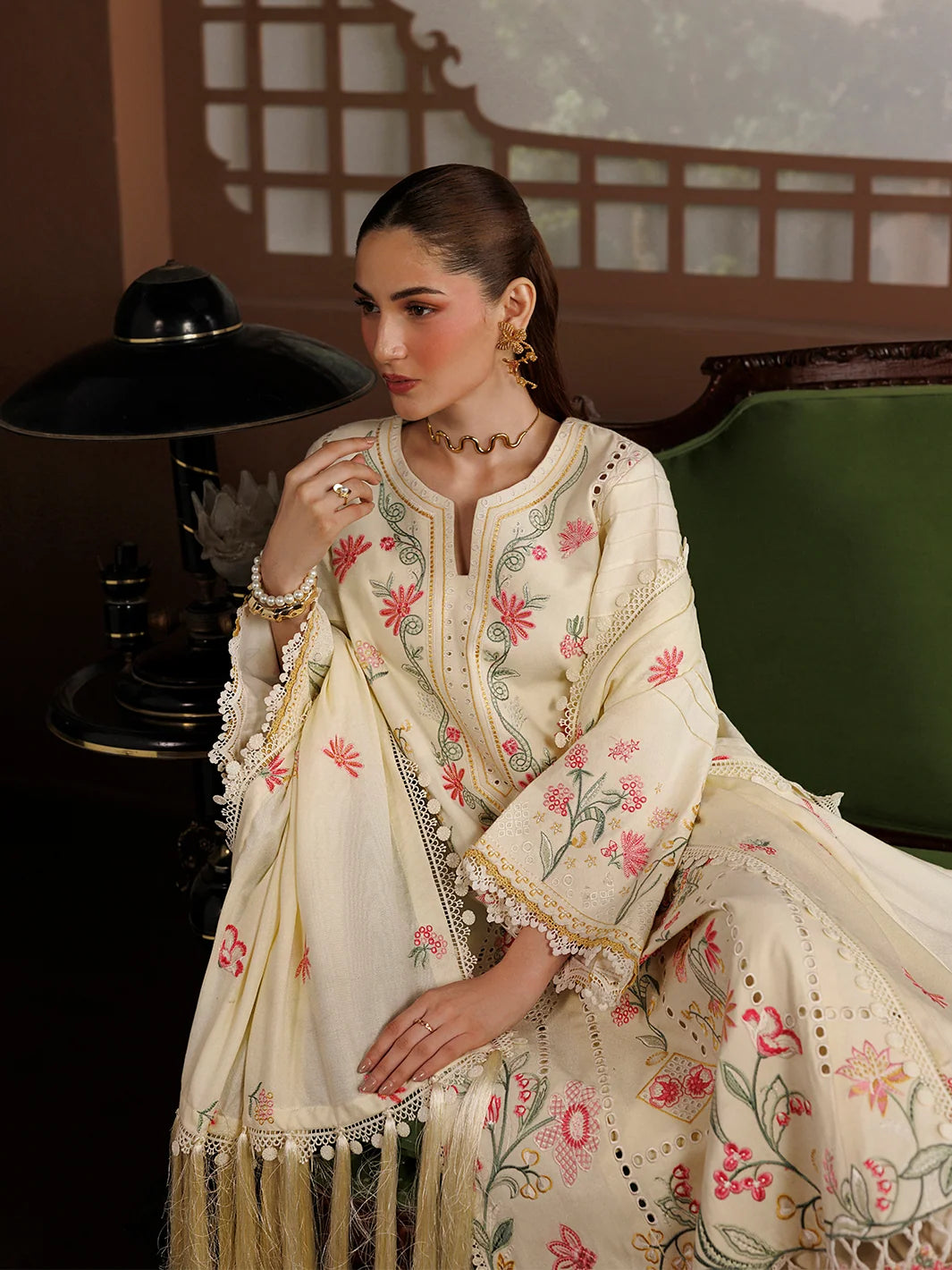 Kaya By Mahnur EMB 3 PC PEACH LEATHER | KA-03