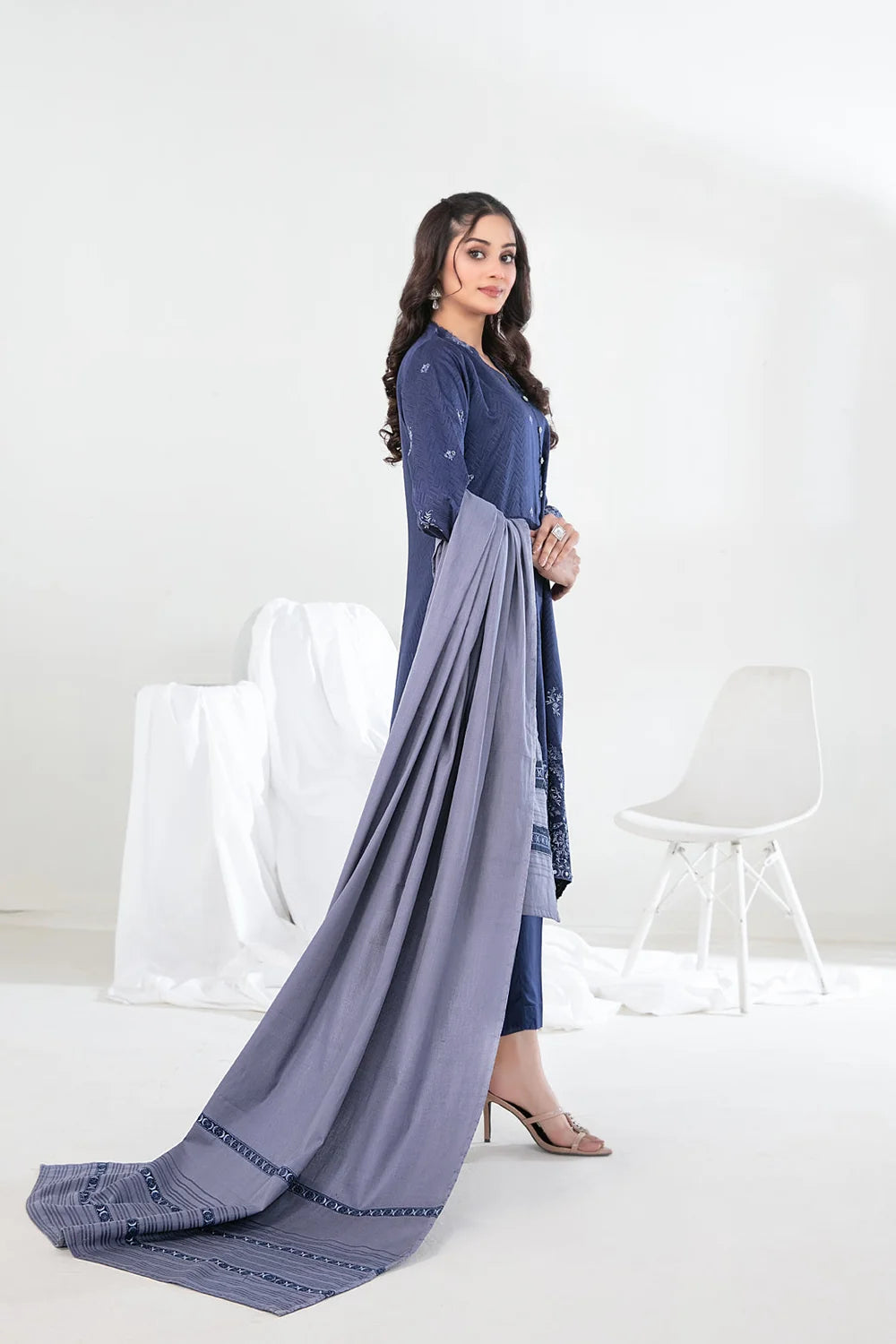 D-5573 - AEERA BY TAWAKKAL SEMI STITCH