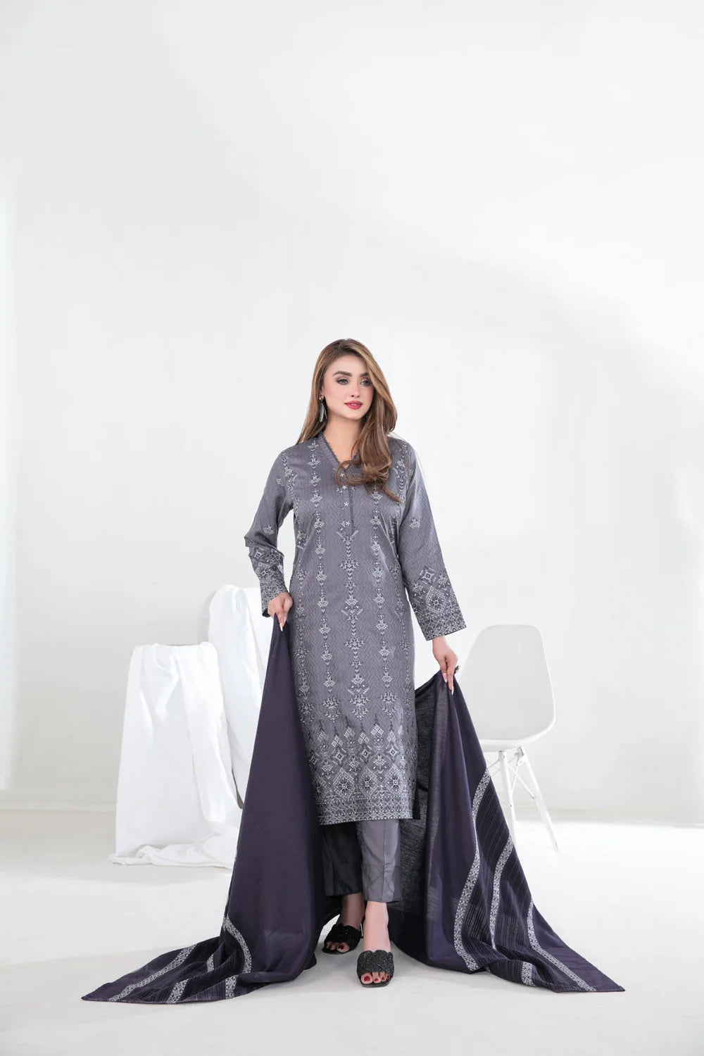 D-5572 - AEERA BY TAWAKKAL SEMI STITCH