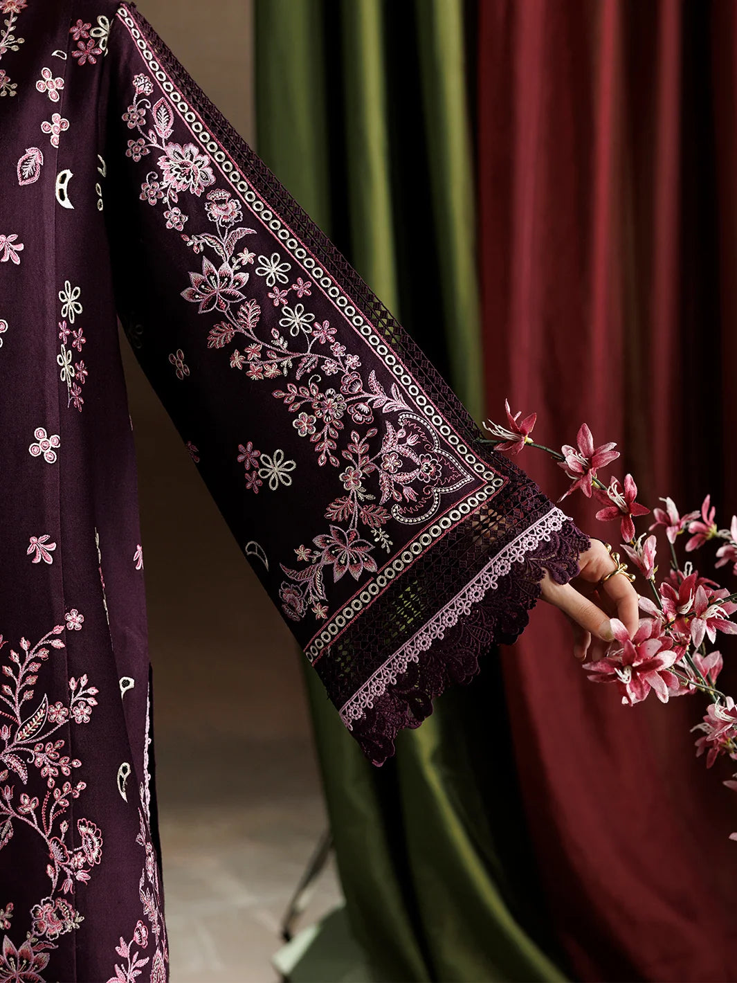 Kaya By Mahnur EMB 3 PC PEACH LEATHER | KA-06
