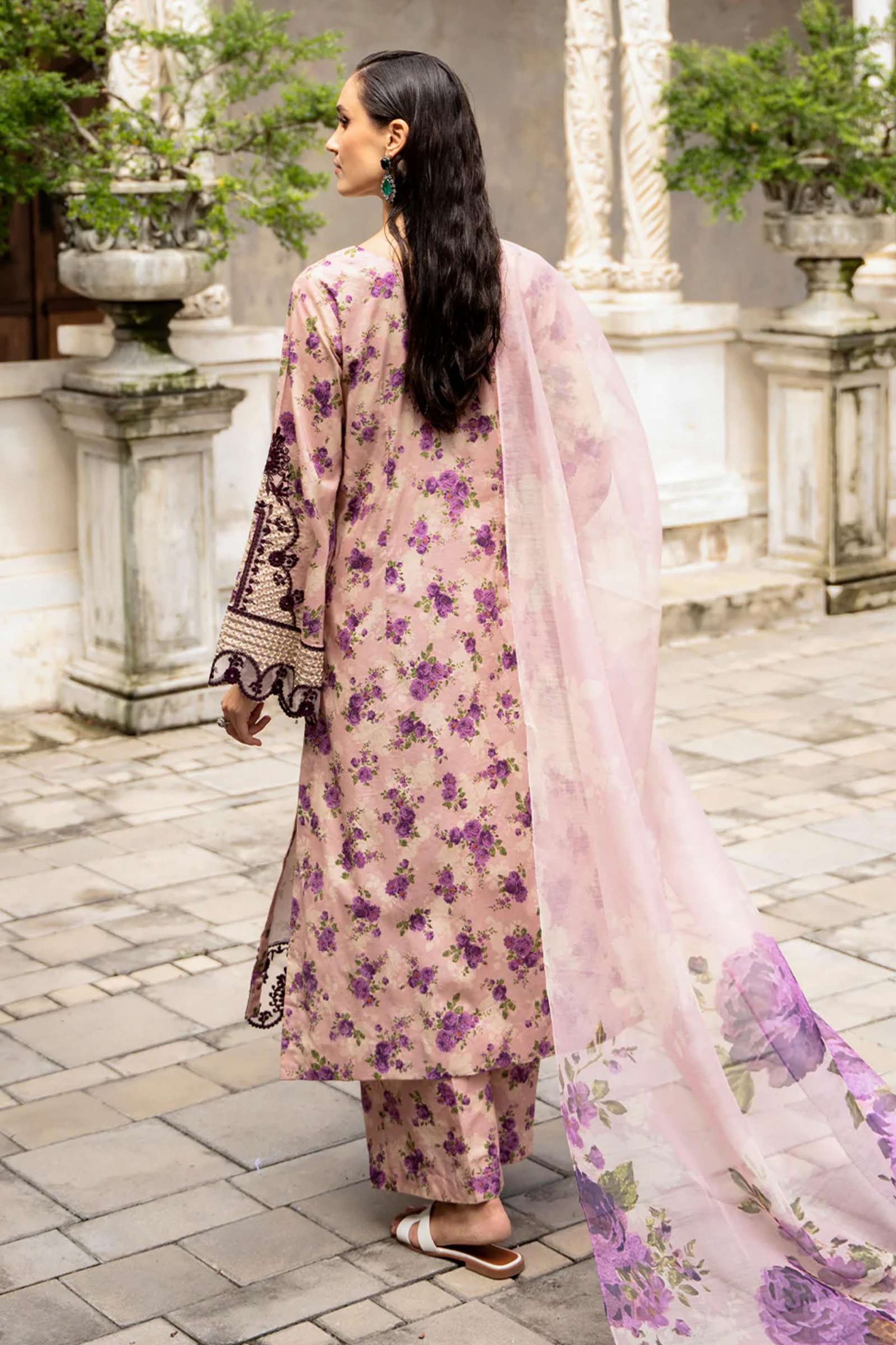 Design 04 - Baroque