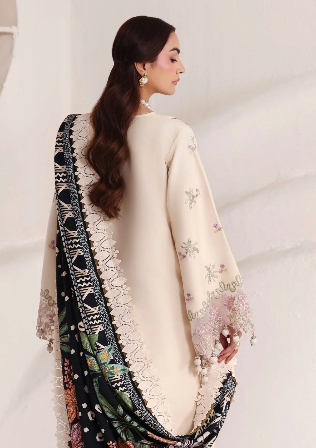 Albescent White-00270 | SERAPHINE BY NAQSH WINTER EDIT 26
