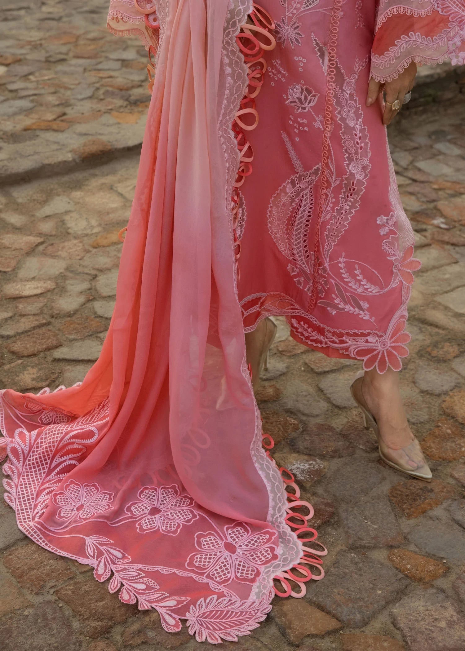 ALL THINGS OMBRE - D1B - Crimson