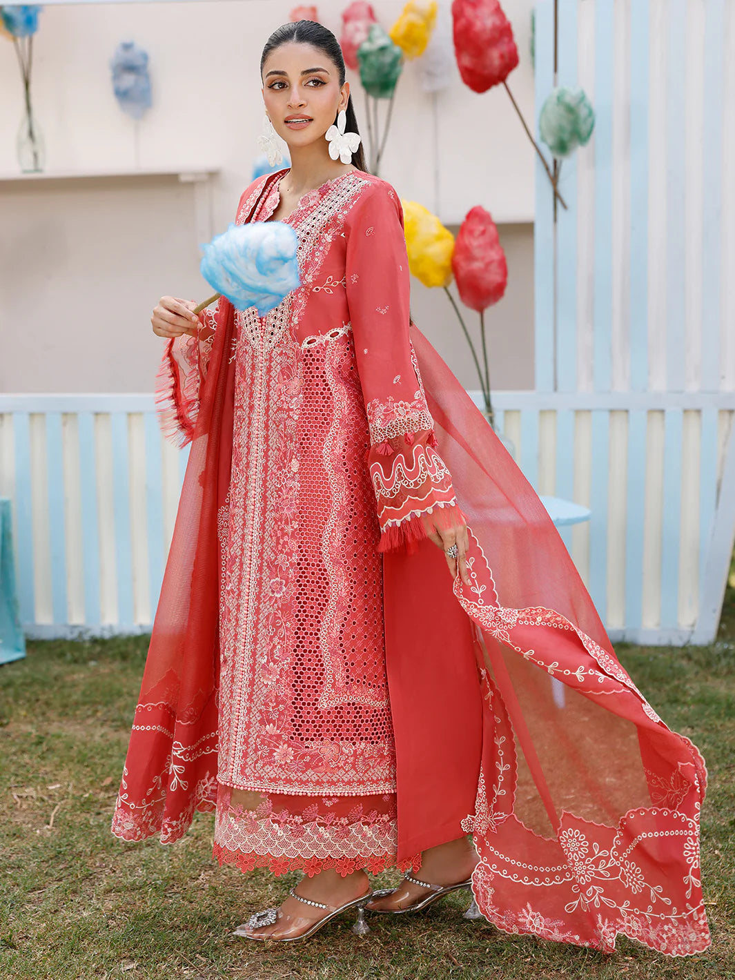 32 - A | 3 PC Luxury Lawn - BIN ILYAS