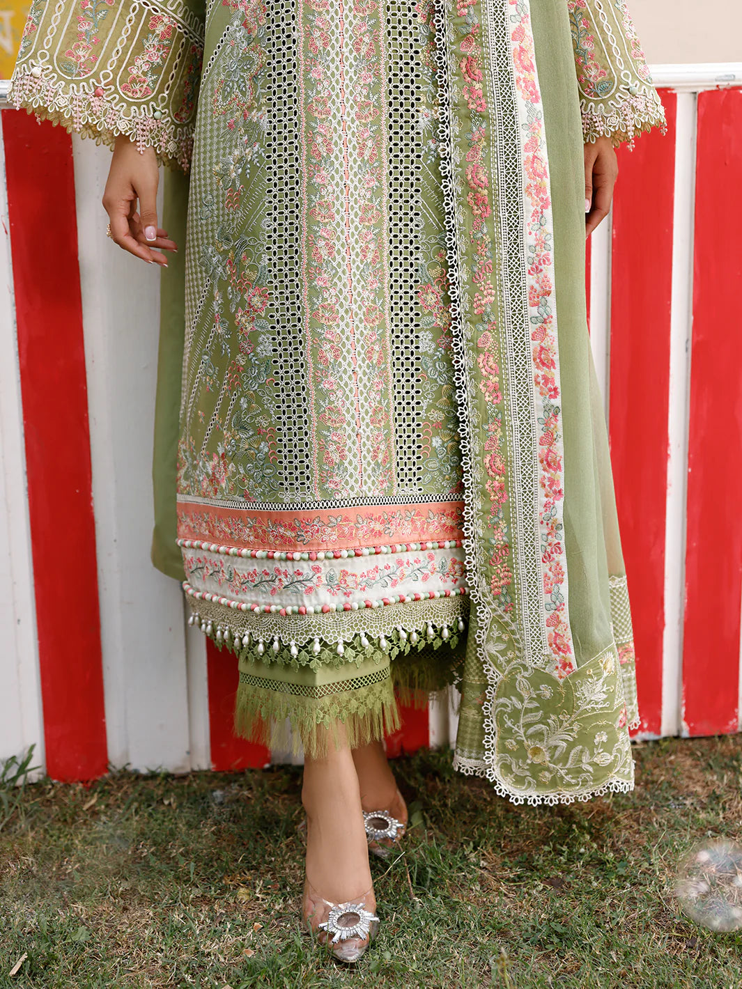 33 - A | 3 PC Luxury Lawn - BIN ILYAS