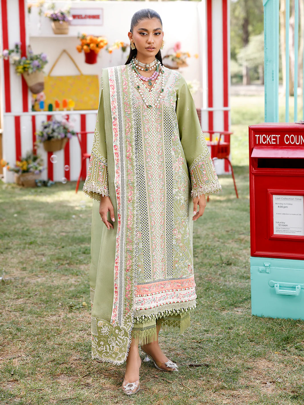 33 - A | 3 PC Luxury Lawn - BIN ILYAS