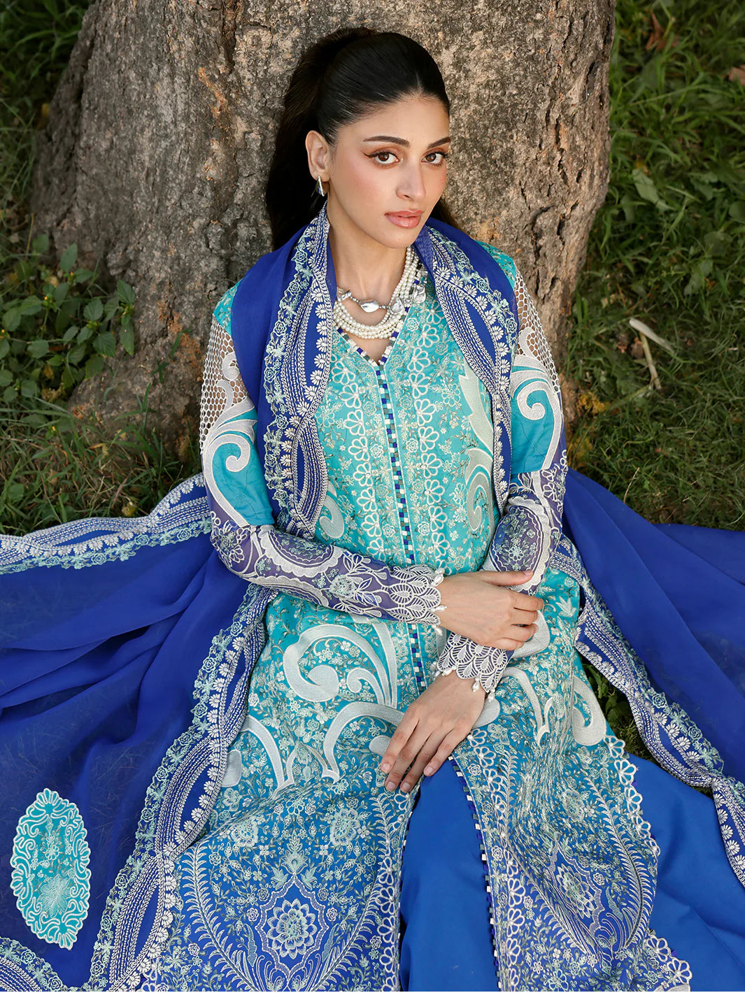 36 - A | 3 PC Luxury Lawn - BIN ILYAS