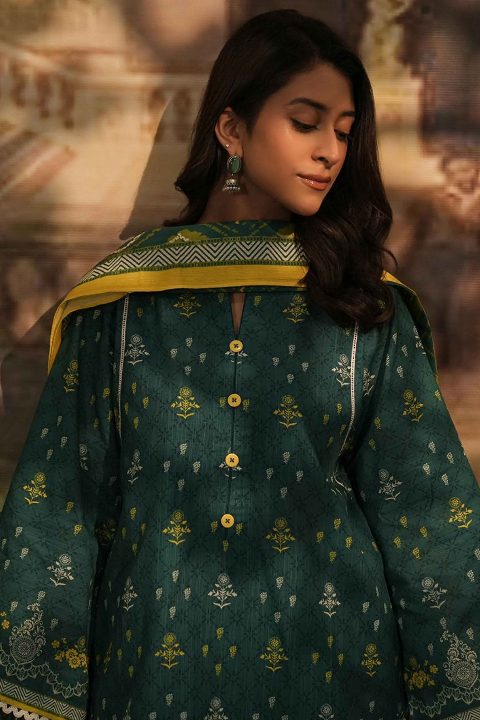 Design - 02 - Sana Safinaz