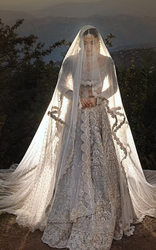 Faraz Manan – Bridal 05 (Aurora)