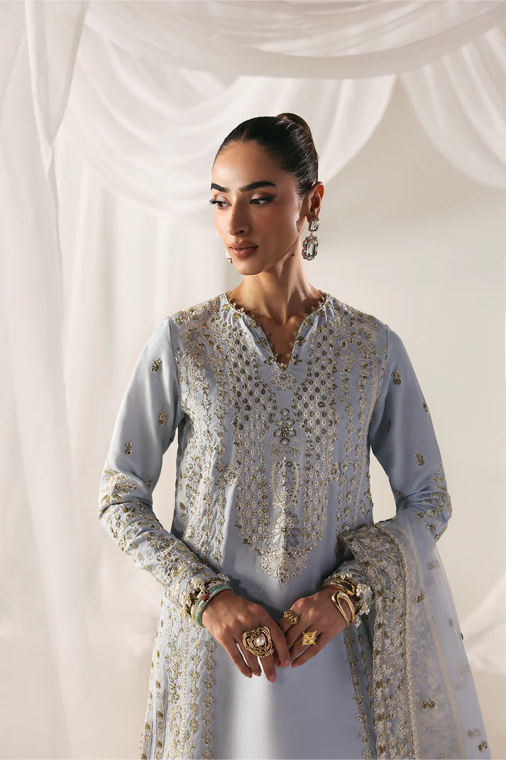 Emaan Adeel – Opulent Oasis | Serein Luxe Silk ’25 – Embroidered Raw Silk 3-Piece Suite