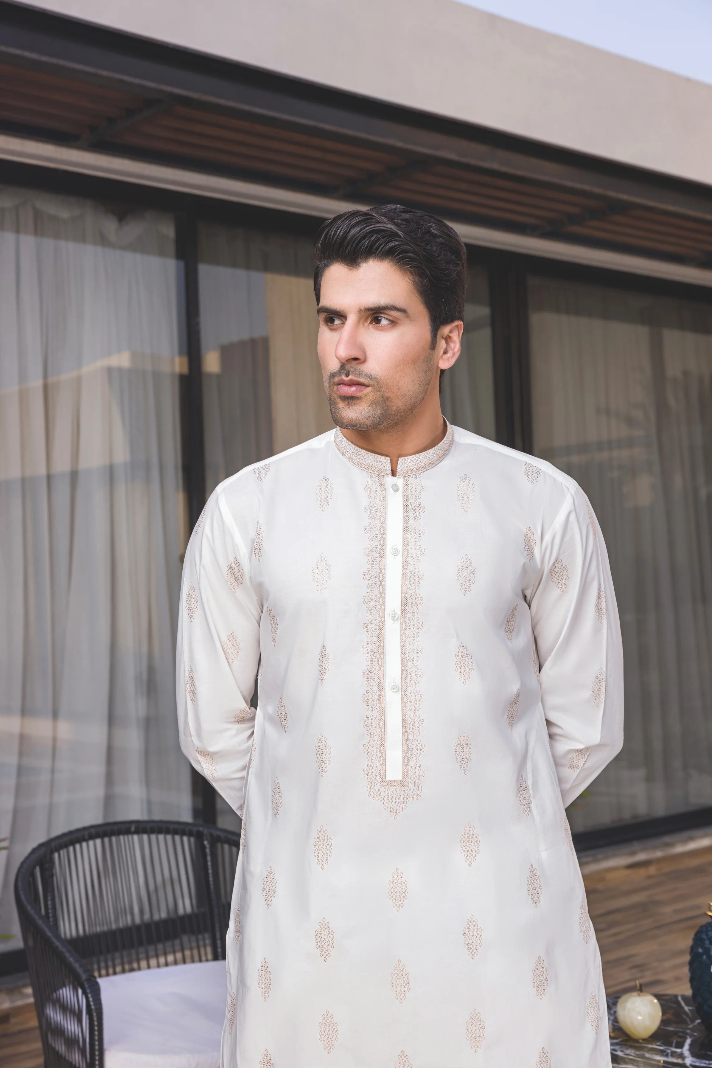 White Series WS-01 | Runaq By Chawla
