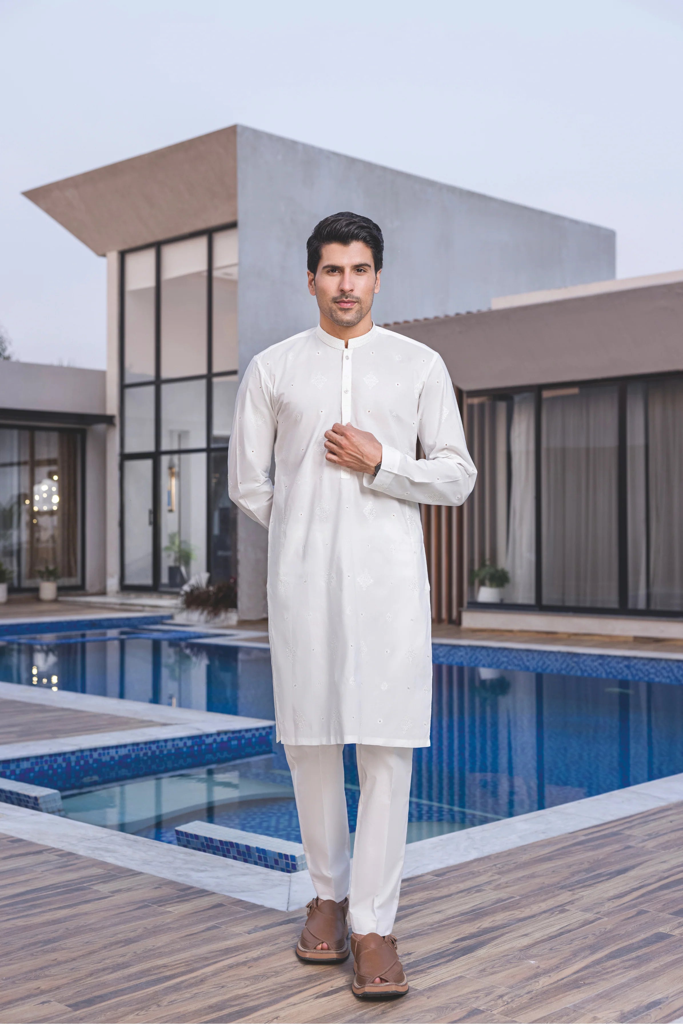 White Series WS-05 | Runaq By Chawla
