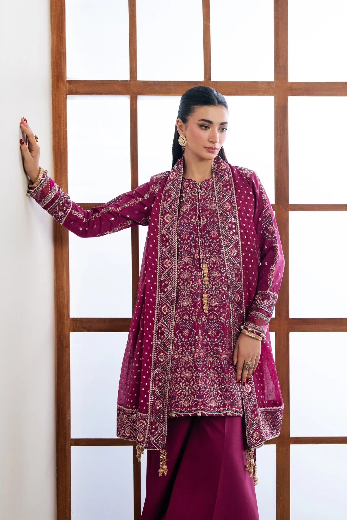 NAYRA - XENIA KALANI LUXURY FORMALS