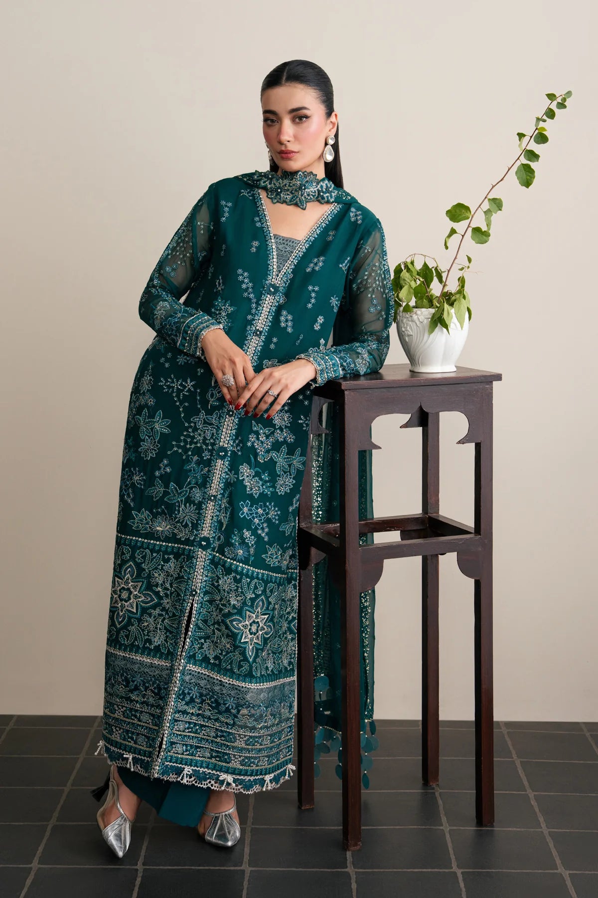AZARI - XENIA KALANI LUXURY FORMALS