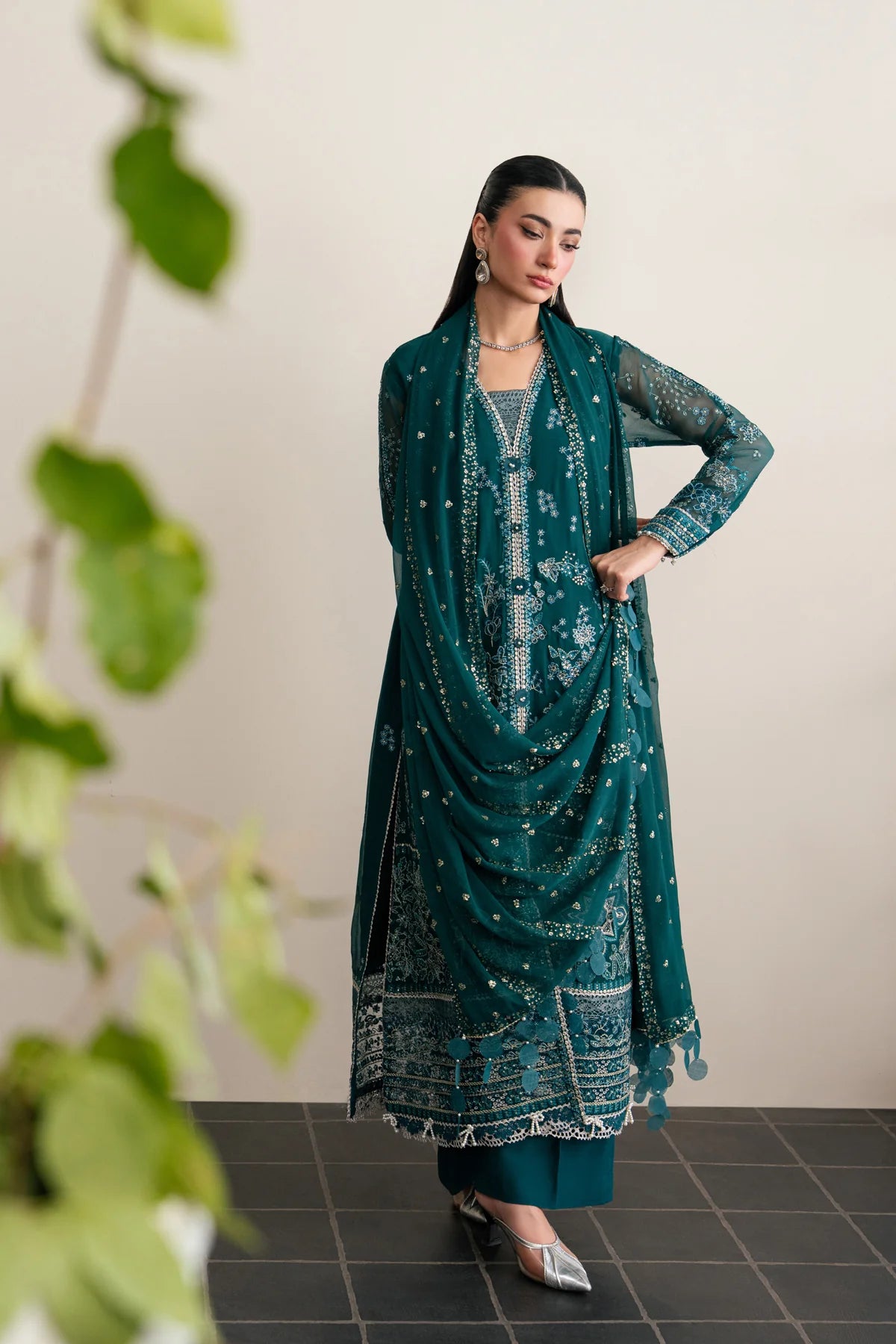 AZARI - XENIA KALANI LUXURY FORMALS
