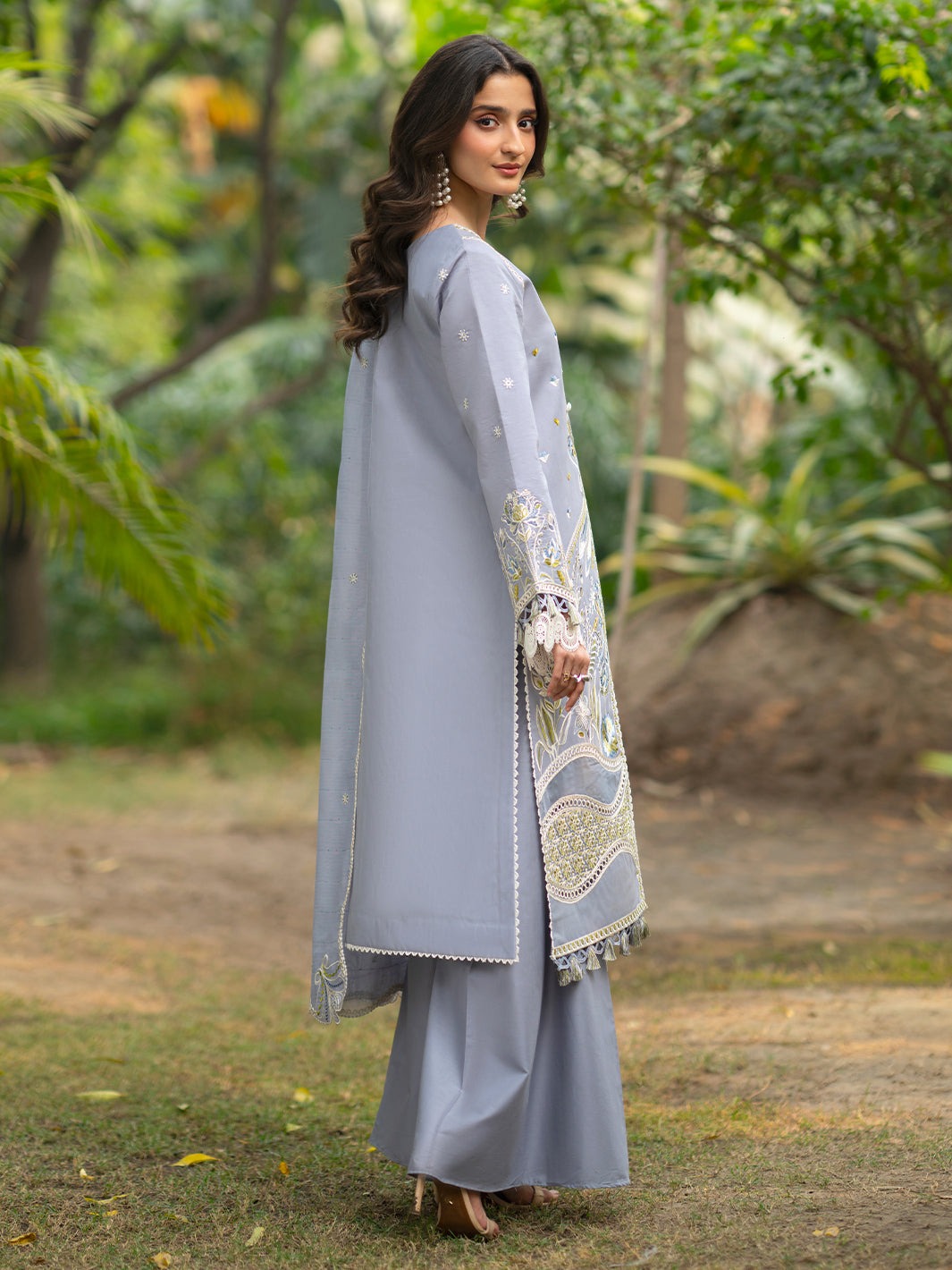 AN-006 | Angan By Mahnur - Embroidered Lawn '26