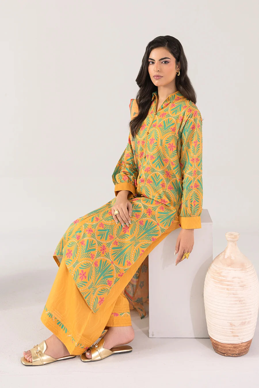 Artisan Muse - Printed Luxury Zeenat Pret(3Pcs)