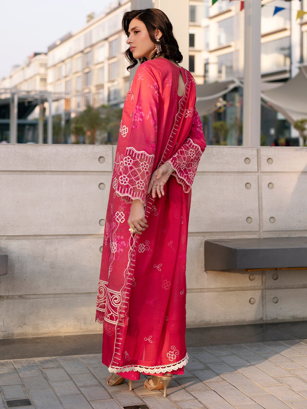 BW - 013 Broadway By Mahnur | 3 PC  Lawn 26