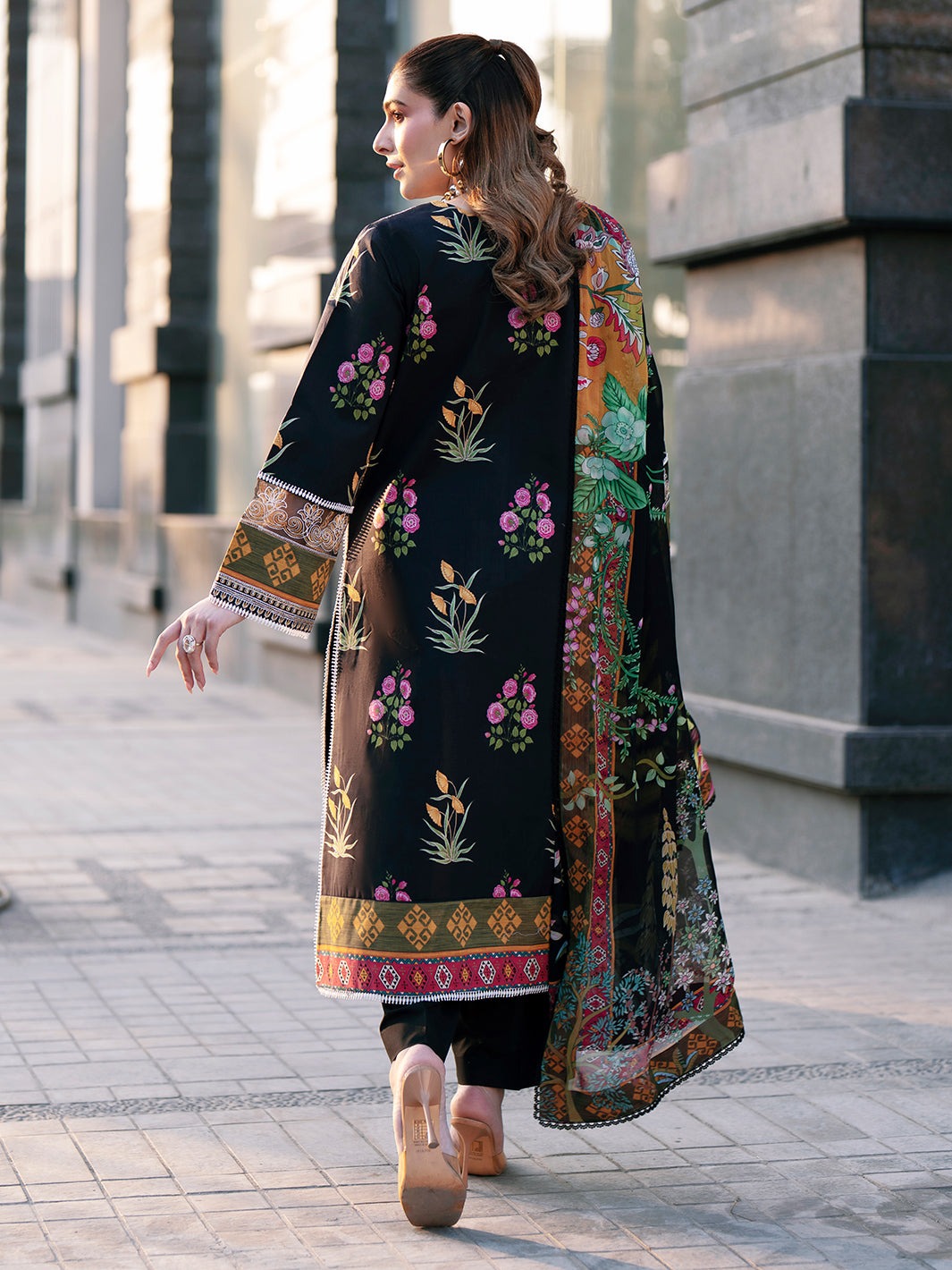 BW - 014 Broadway By Mahnur | 3 PC  Lawn 26