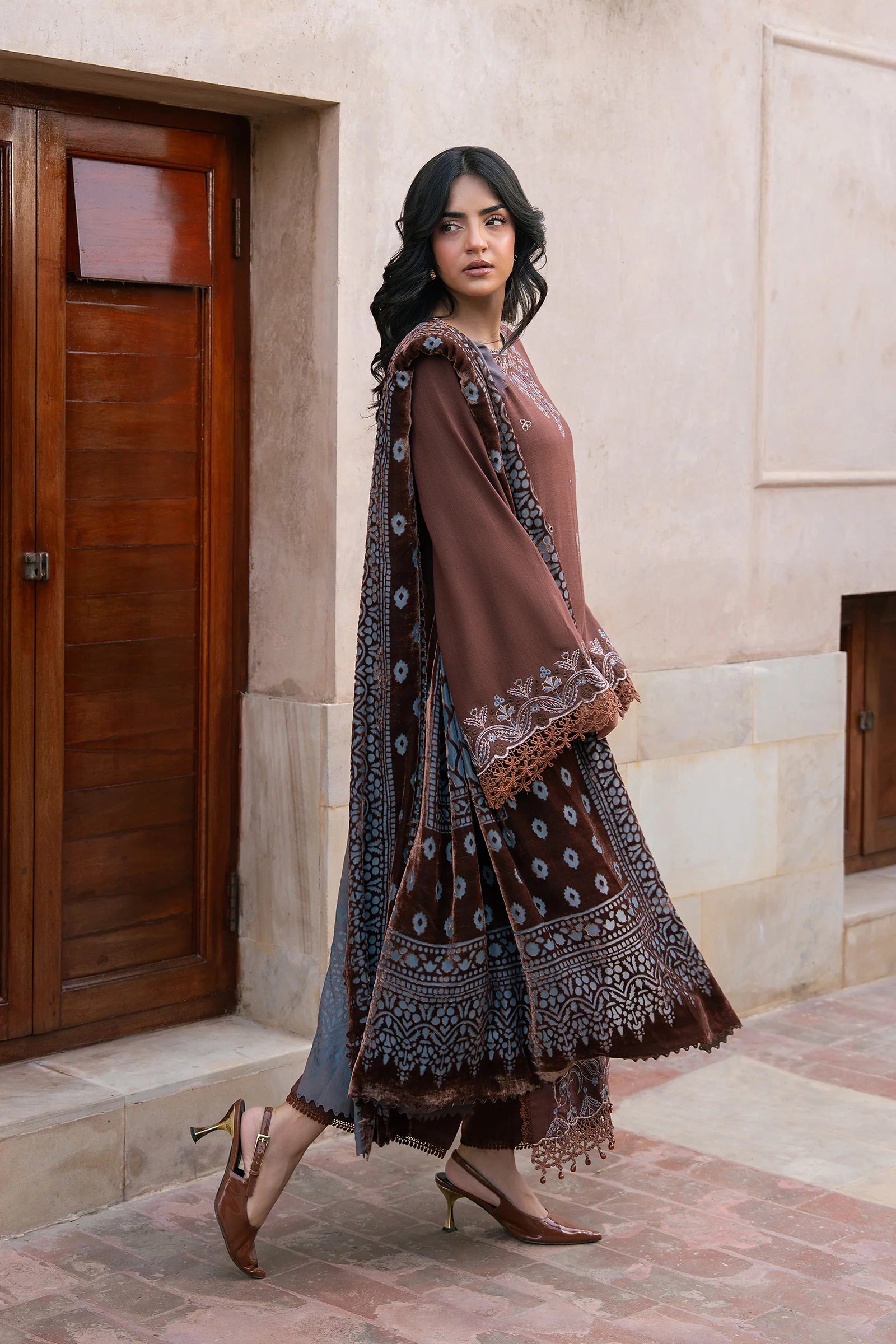 CHOCOLATE BROWN - Raaya The Plush Edit '26