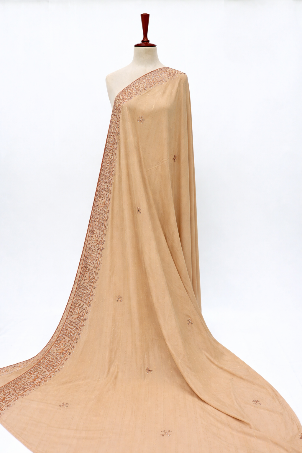 Premium Embroidered Lawn Shawl – Elegant Soft Fabric with Fancy Border