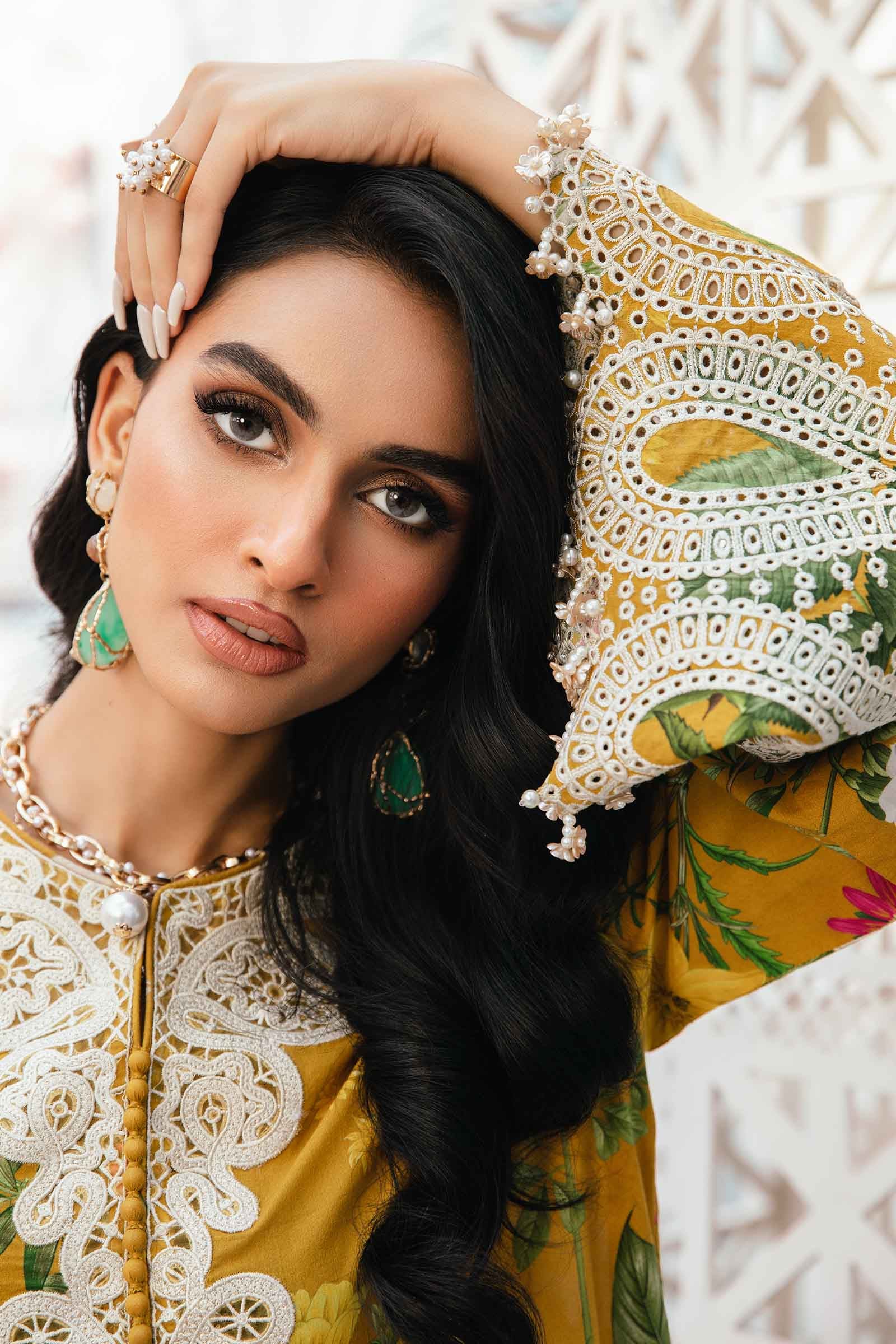 3 Piece Unstitched Embroidered Lawn Suit | MPT-2604-B - MARIA.B