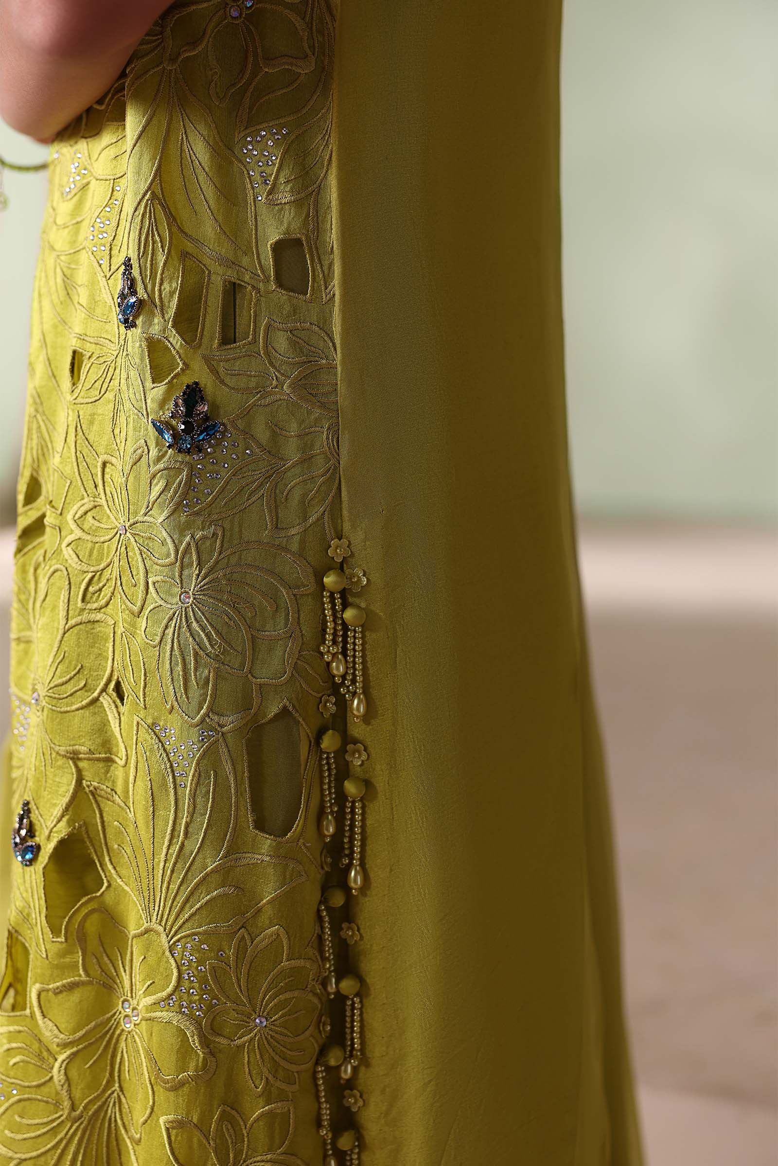 Soiree by Maria B Unstitched Embroidered Raw Silk 3 Piece Suit | D3 - Festive Collection