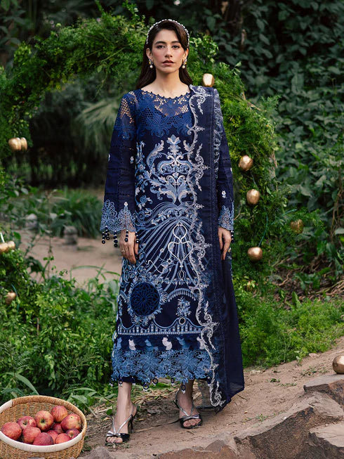 ET - 01 | 3 PC Luxury Lawn - Parishay