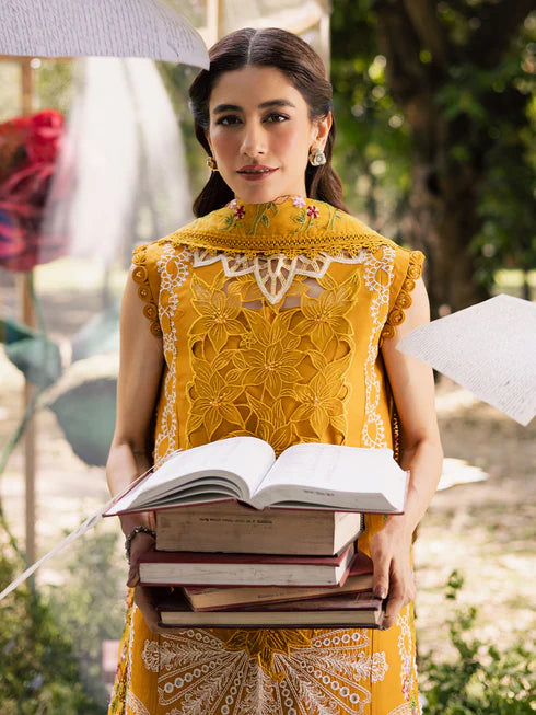 ET - 02 | 3 PC Luxury Lawn - Parishay