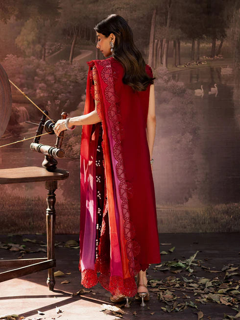 ET - 04 | 3 PC Luxury Lawn - Parishay