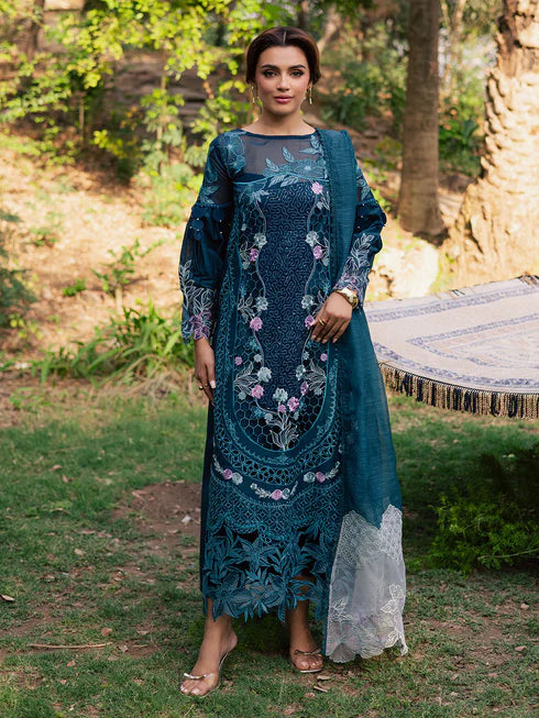 ET - 05 | 3 PC Luxury Lawn - Parishay