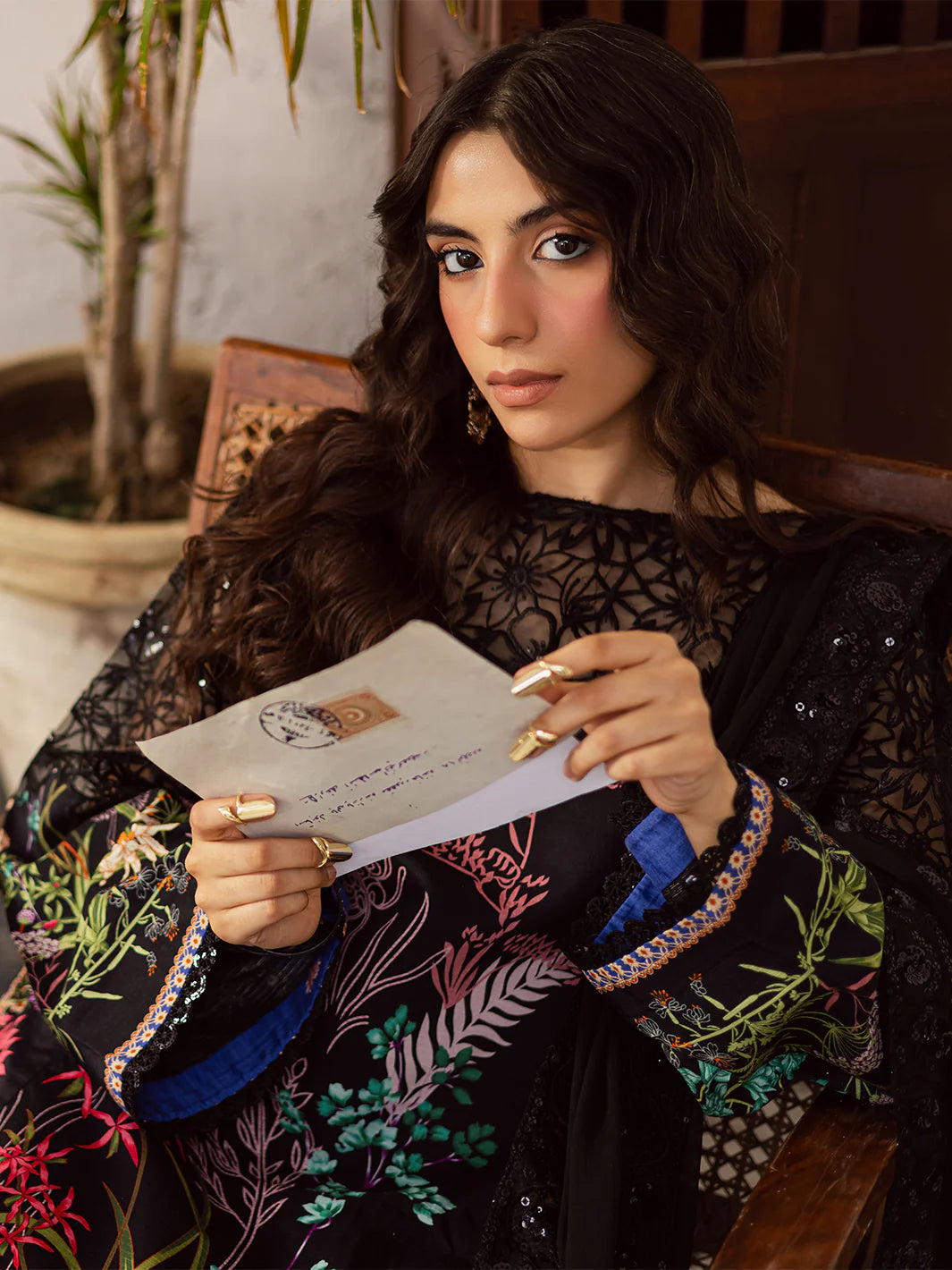 MAHNUR Gulzar Viscose | G-01 | Black Floral Embroidered 3-Piece Unstitched Winter Suit