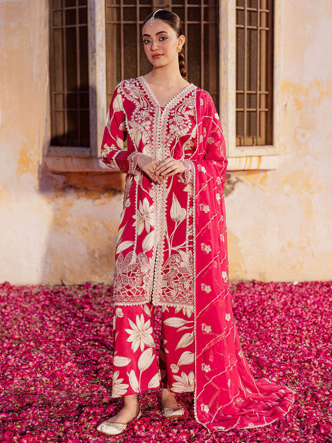 MAHNUR Gulzar Viscose | G-11 | Embroidered 3-Piece Unstitched Viscose Winter Suit