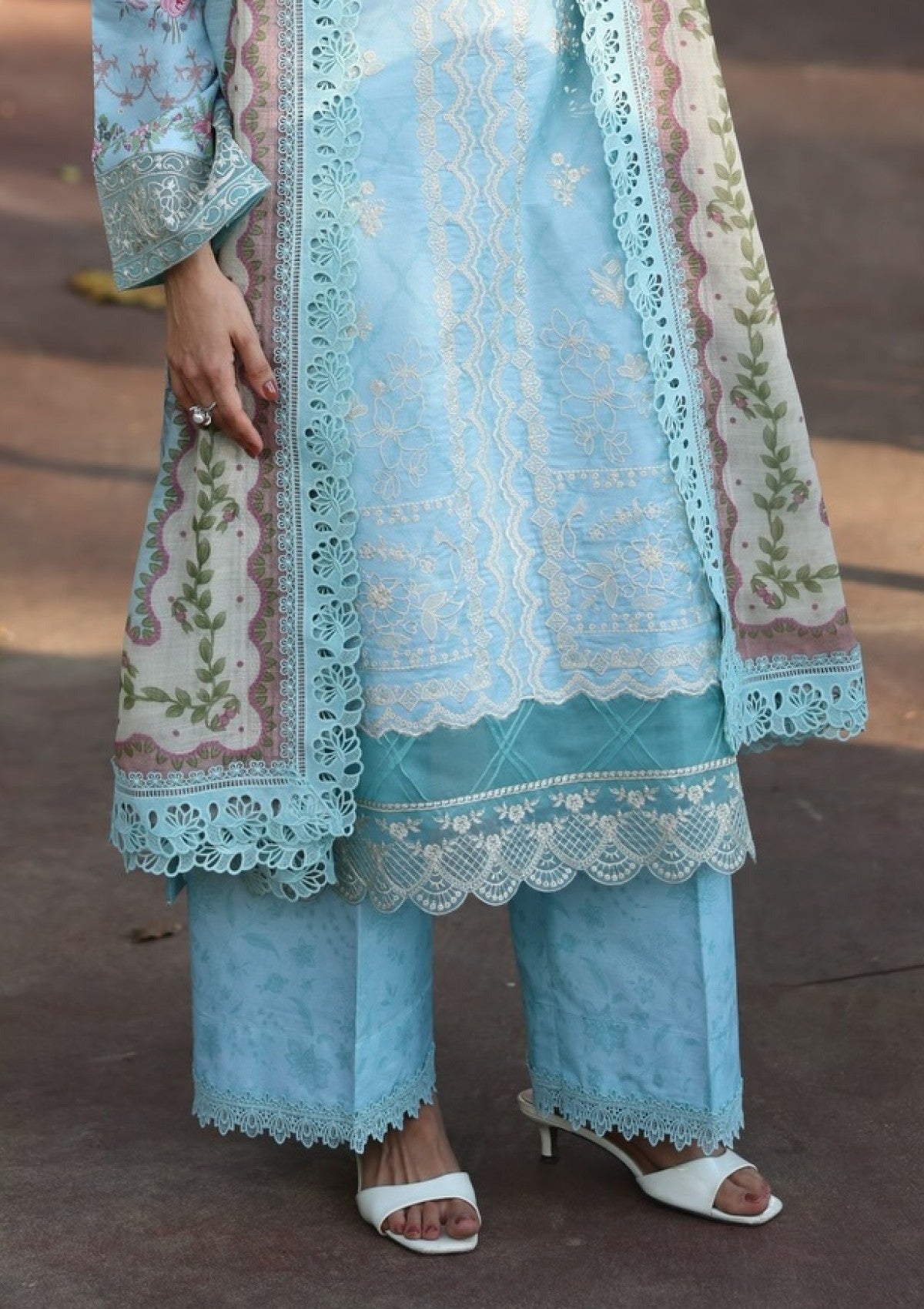 GULZAR - Ayleen By Naqsh - Summer Lawn 26