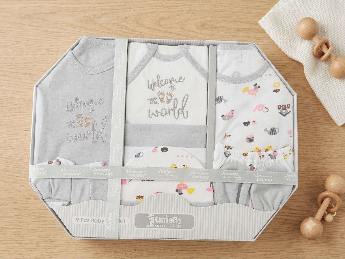 Newborn Baby 9 Pcs Starter Gift Box Set For 0-6 Months