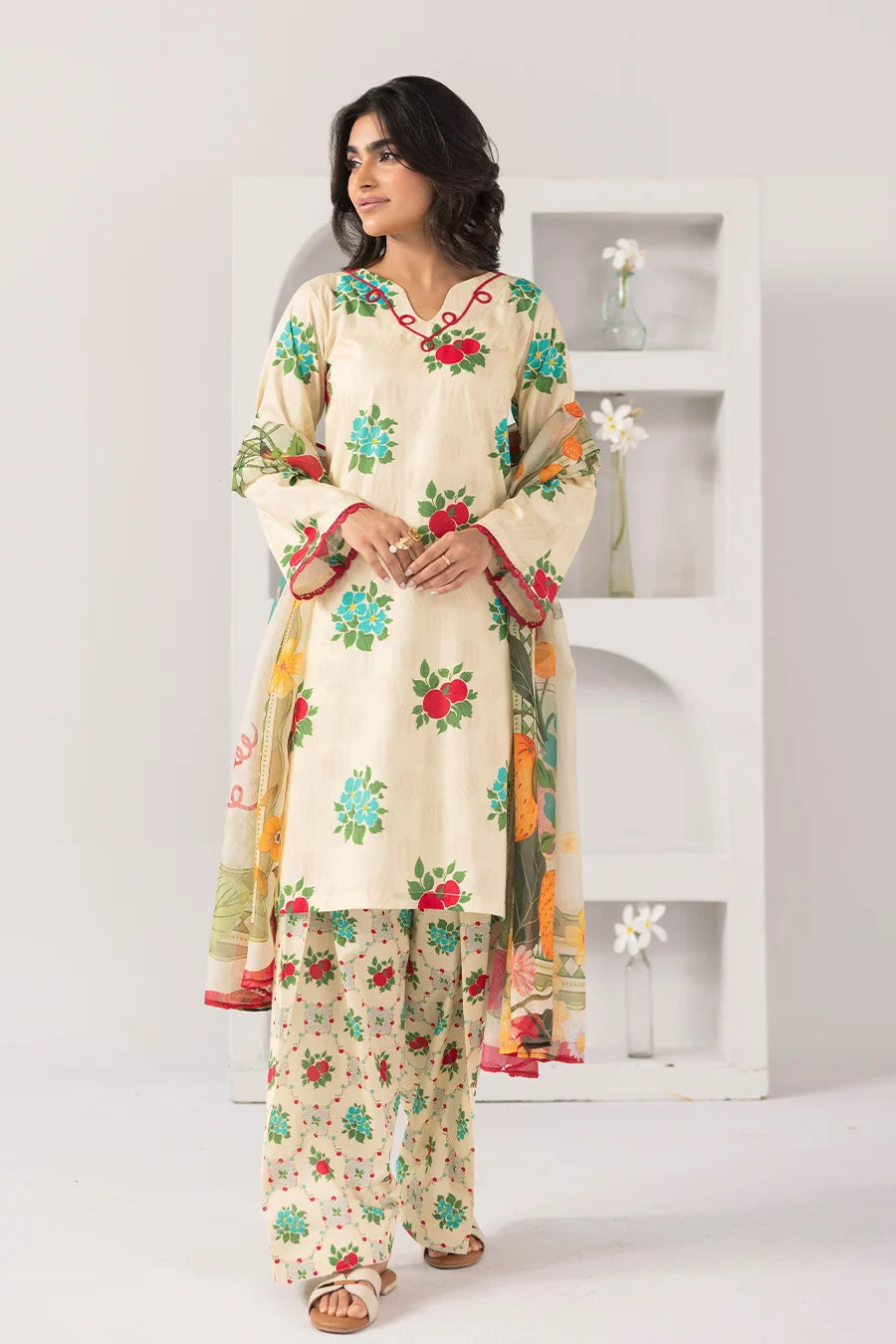 Golden Glow-Printed Luxury Zeenat Pret(3Pcs)