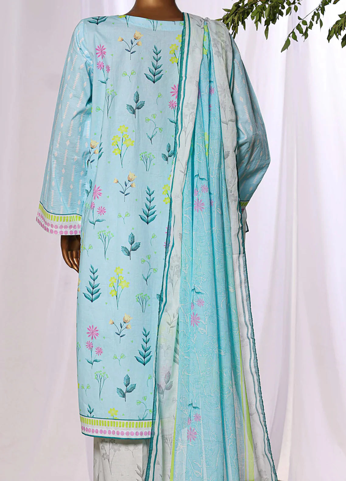 HZ Textiles Embroidered Lawn 3 Piece Stitched Suit HZ26DWE D-050