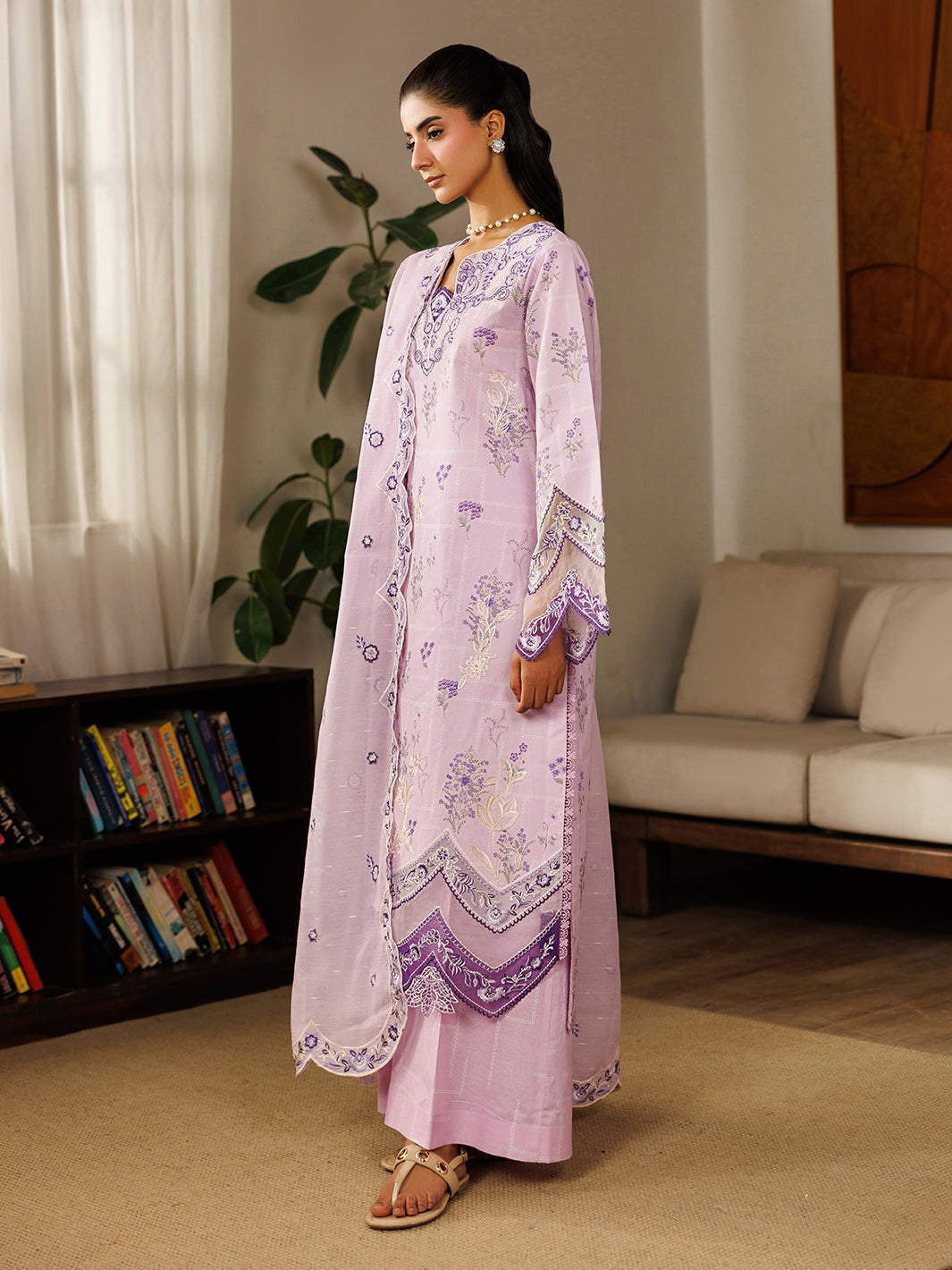 L-04 | Leila By Mahnur 3 PC Lawn