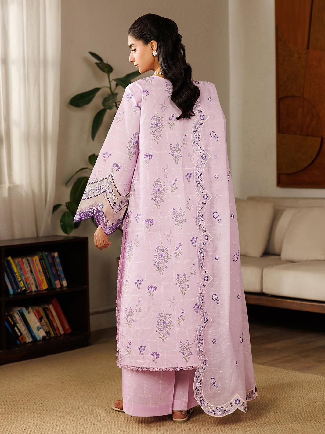 L-04 | Leila By Mahnur 3 PC Lawn