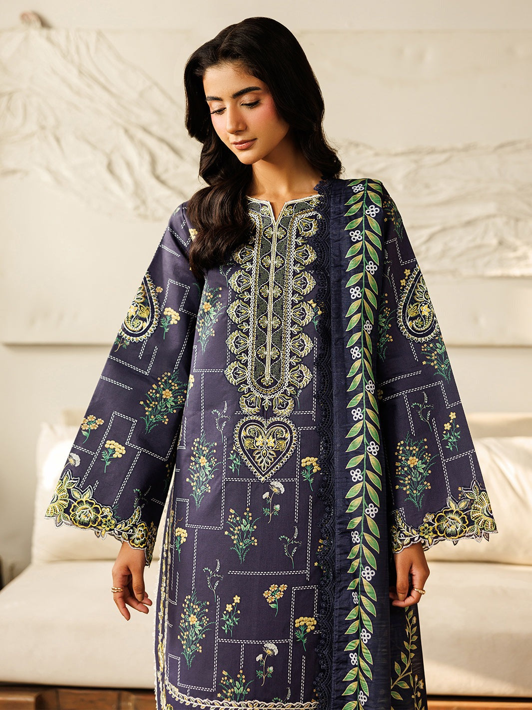 L-09 | Leila By Mahnur 3 PC Lawn