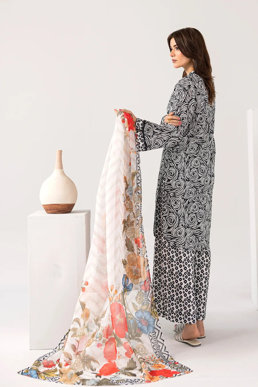 Luna Noir - Printed Luxury Zeenat Pret(3Pcs)