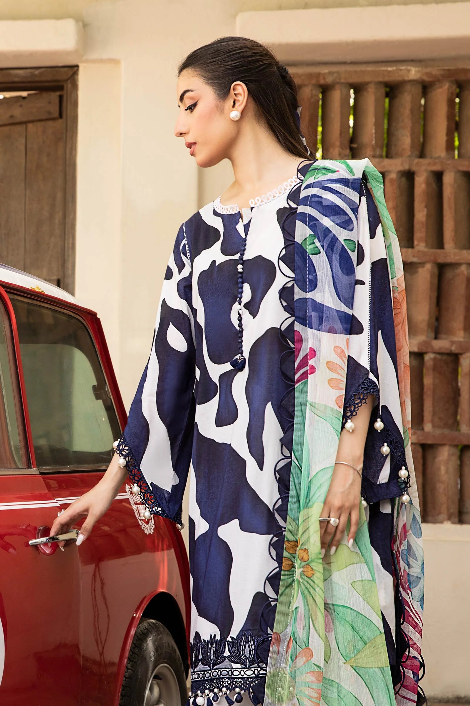 3 Pc Unstitched Embroidered Lawn Suit | MB-CUS25-905B - MARIA.B