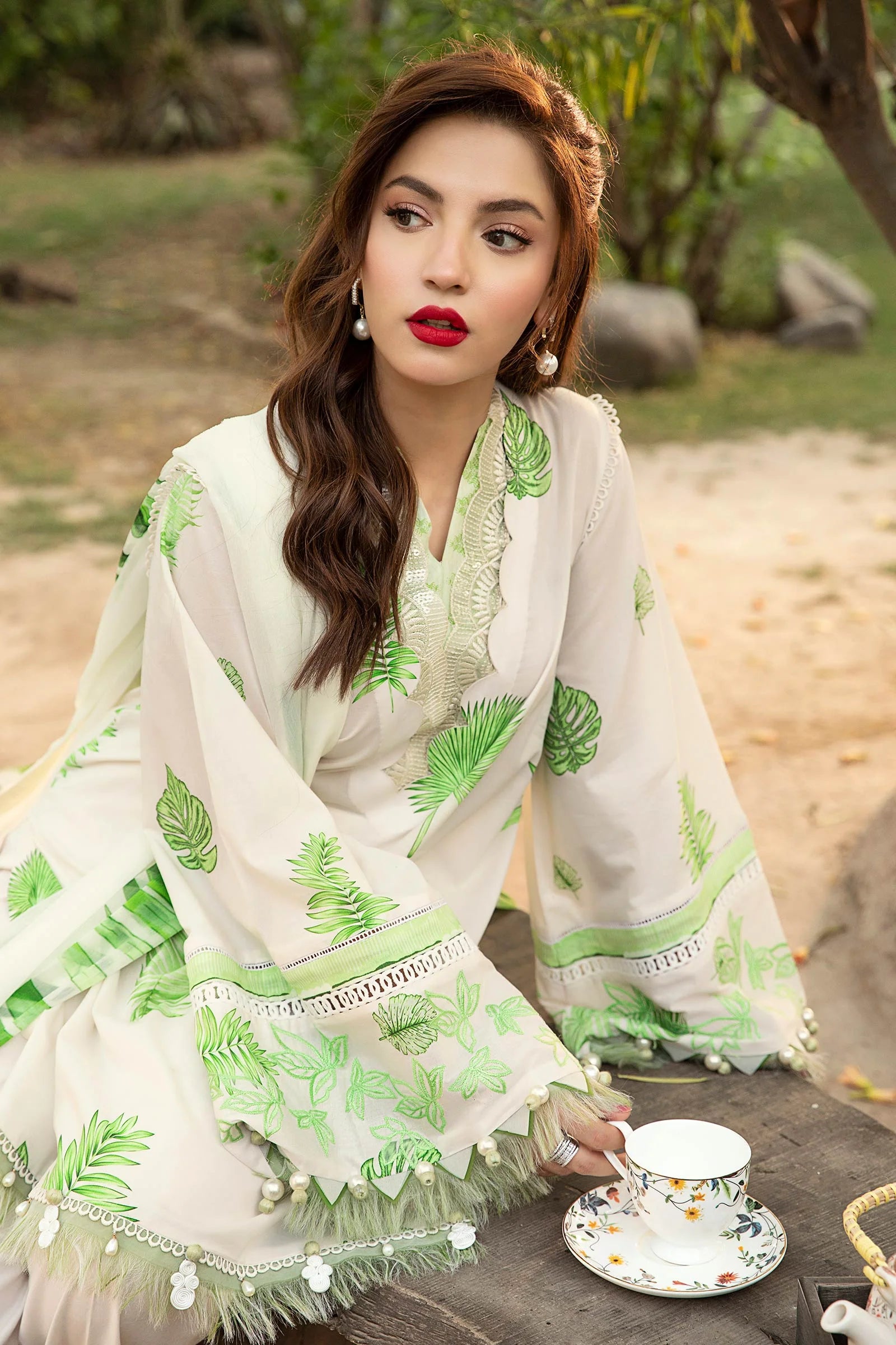 3 Pc Unstitched Embroidered Lawn Suit | MB-CUS25-906B - MARIA.B
