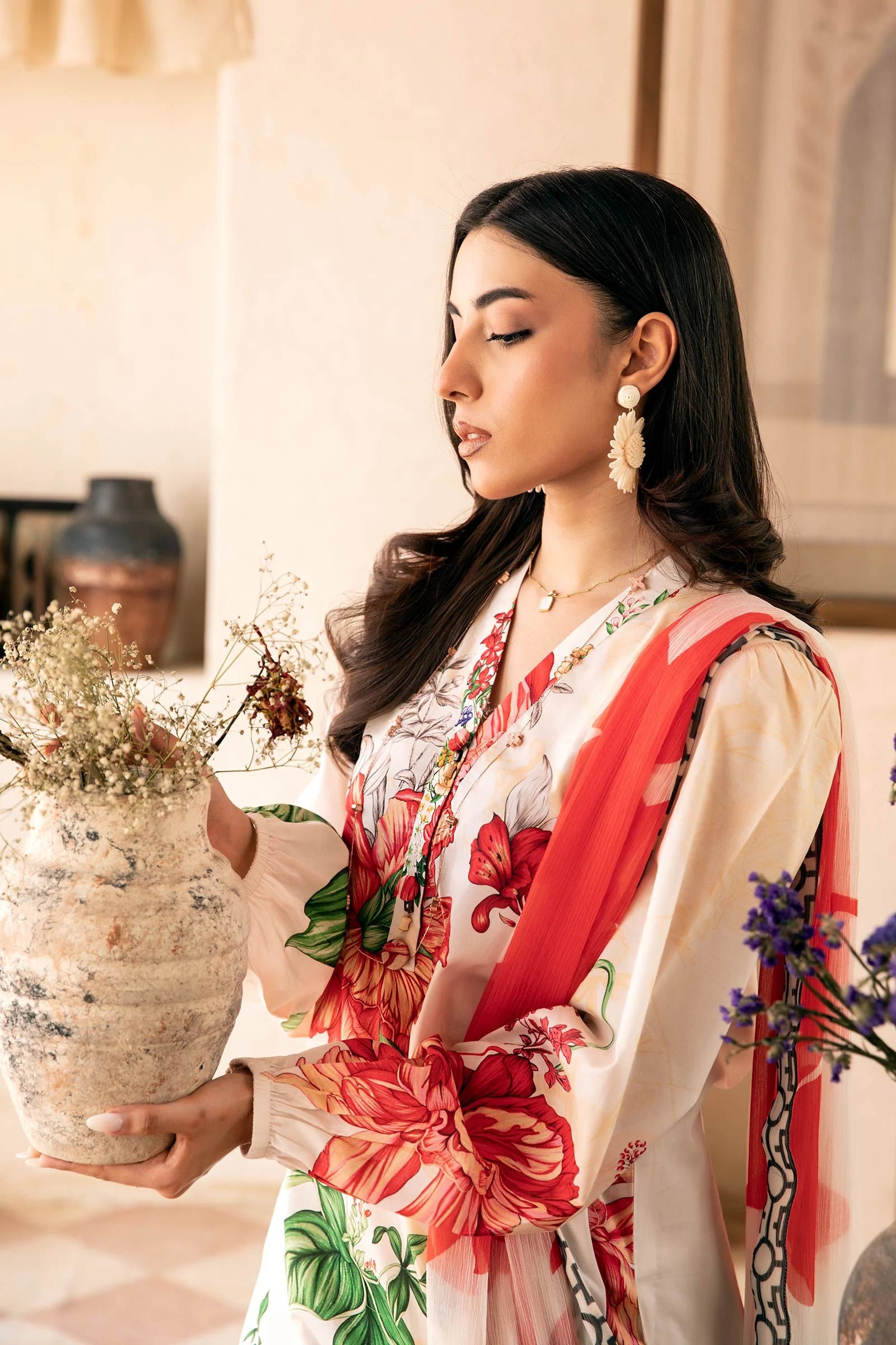 3 Pc Unstitched Embroidered Lawn Suit | MB-CUS25-907B - MARIA.B