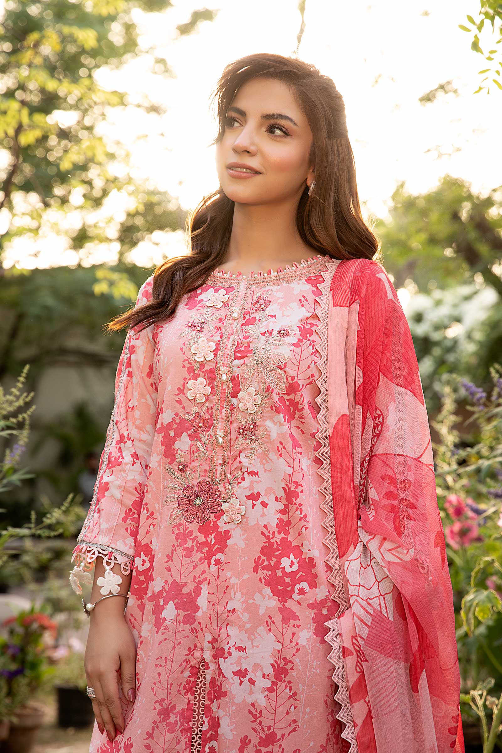 3 Pc Unstitched Embroidered Slub Lawn Suit | MB-CUS25-910B - MARIA.B